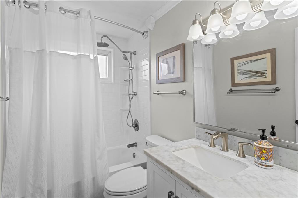 1351 Carnahan Road Pittsburgh, PA 15220 - Photo 14 of 49