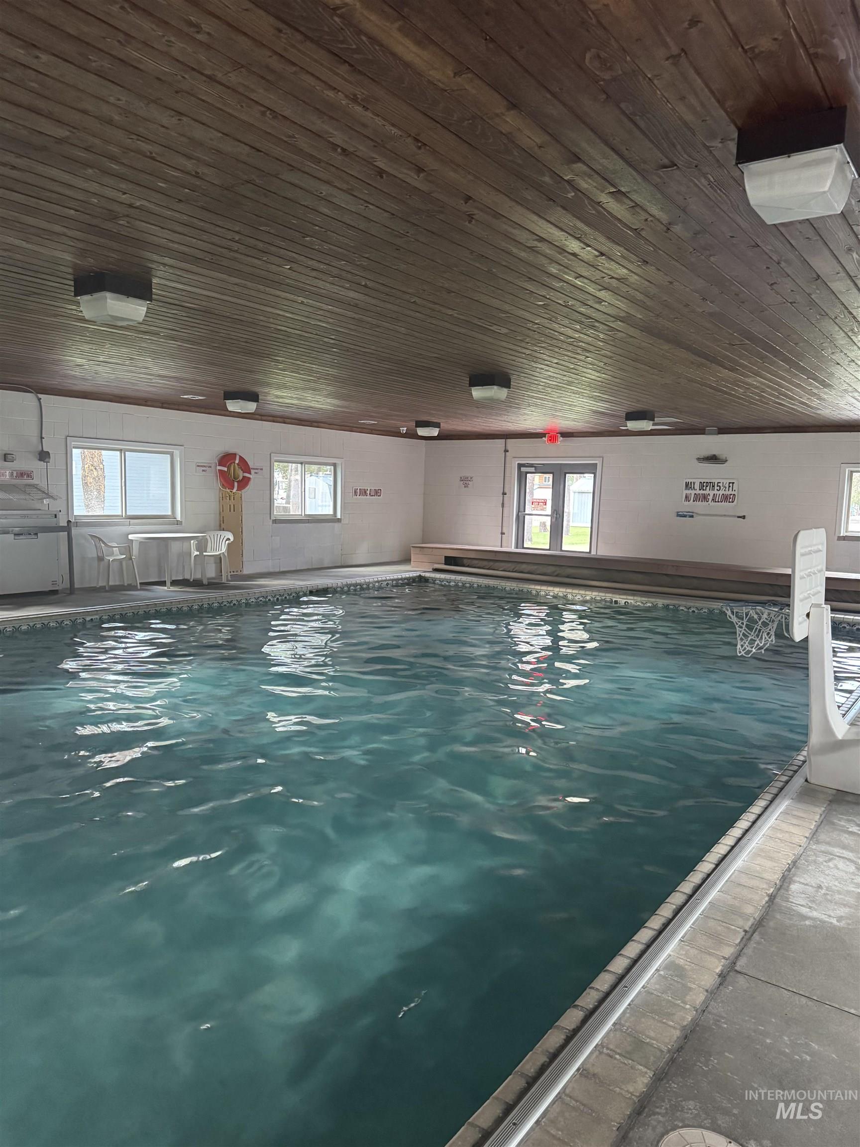 29 B Street Cascade, ID 83611 - Photo 18 of 24 View of indoor community pool
