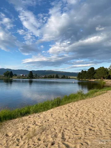 $112,500 | 29 B Street, Cascade, ID 83611