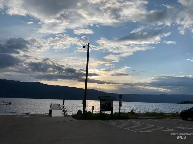 $112,500 | 29 B Street, Cascade, ID 83611