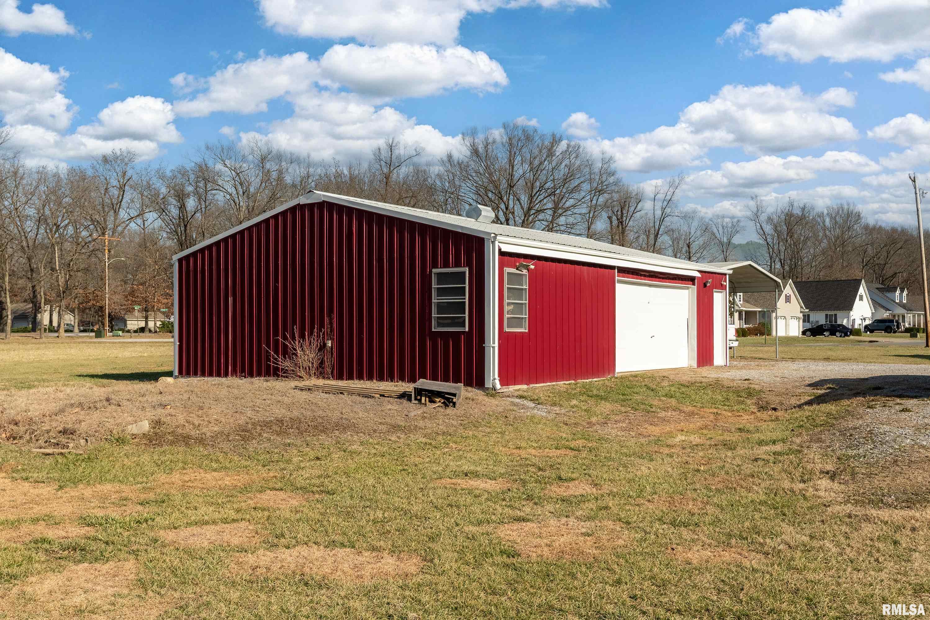 2305 Weaver Road Herrin, IL 62948 - Photo 32 of 38