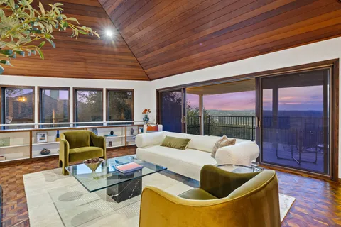 $1,800,000 | 1922 Cypress Point West, Austin, TX 78746