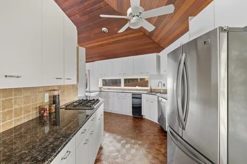 $1,800,000 | 1922 Cypress Point West, Austin, TX 78746