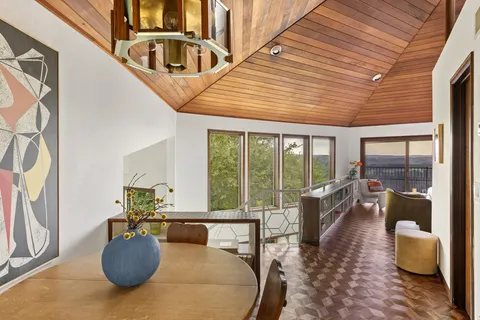 $1,800,000 | 1922 Cypress Point West, Austin, TX 78746