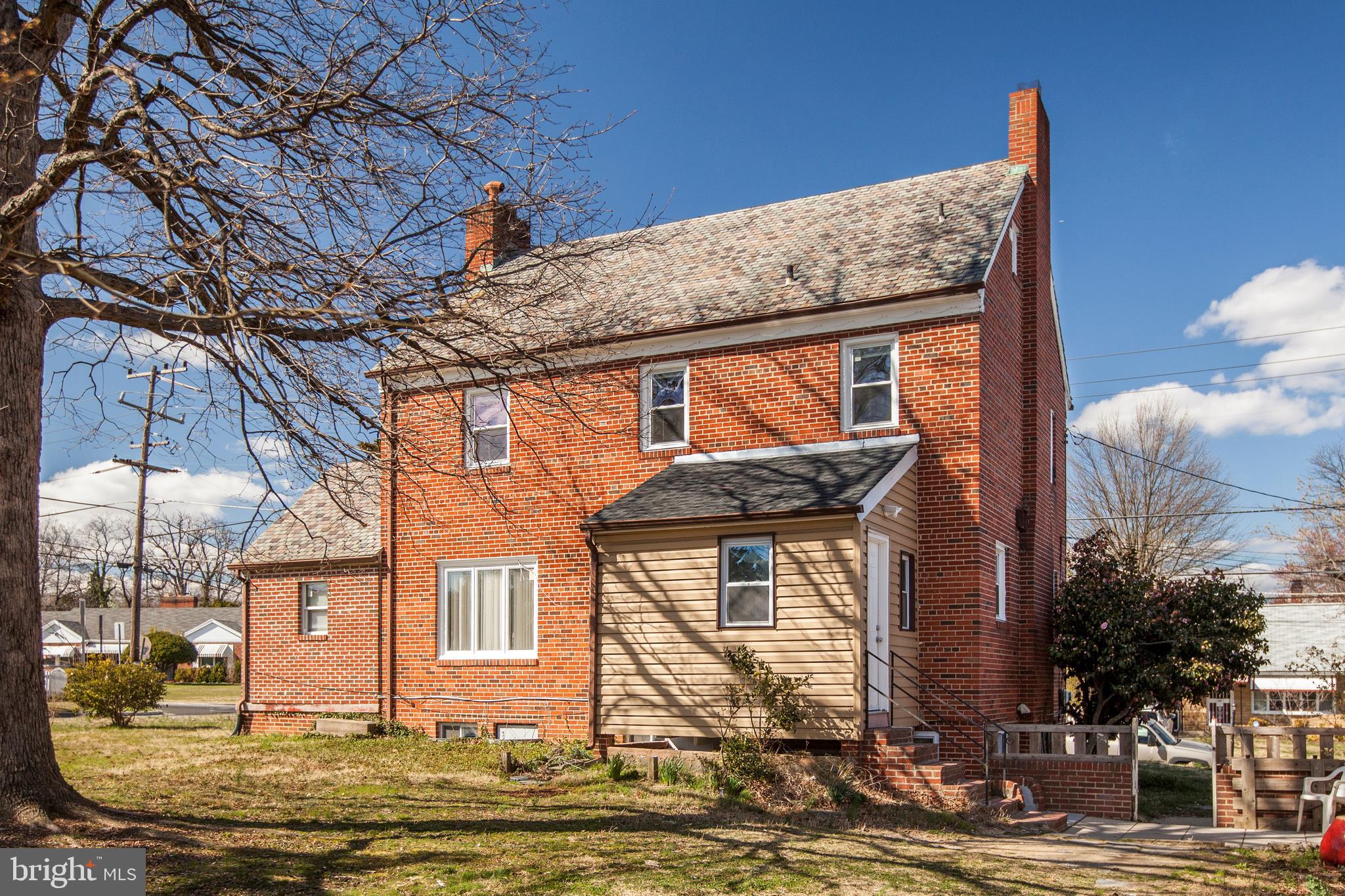 2001 Amherst Road Hyattsville, MD 20783 - Photo 2 of 36 Solid all brick construction