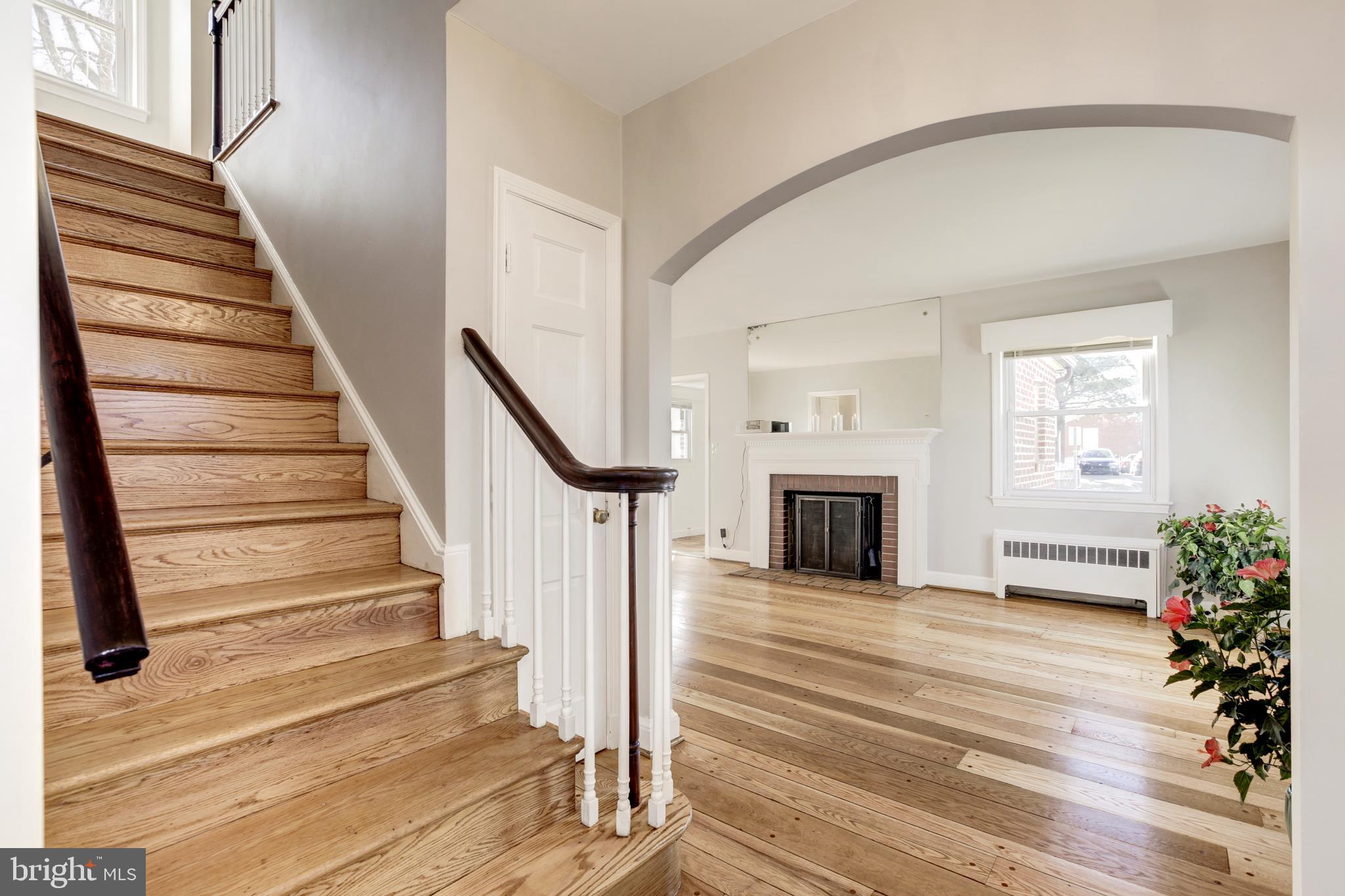 2001 Amherst Road Hyattsville, MD 20783 - Photo 4 of 36 Gleaming hardwood floors