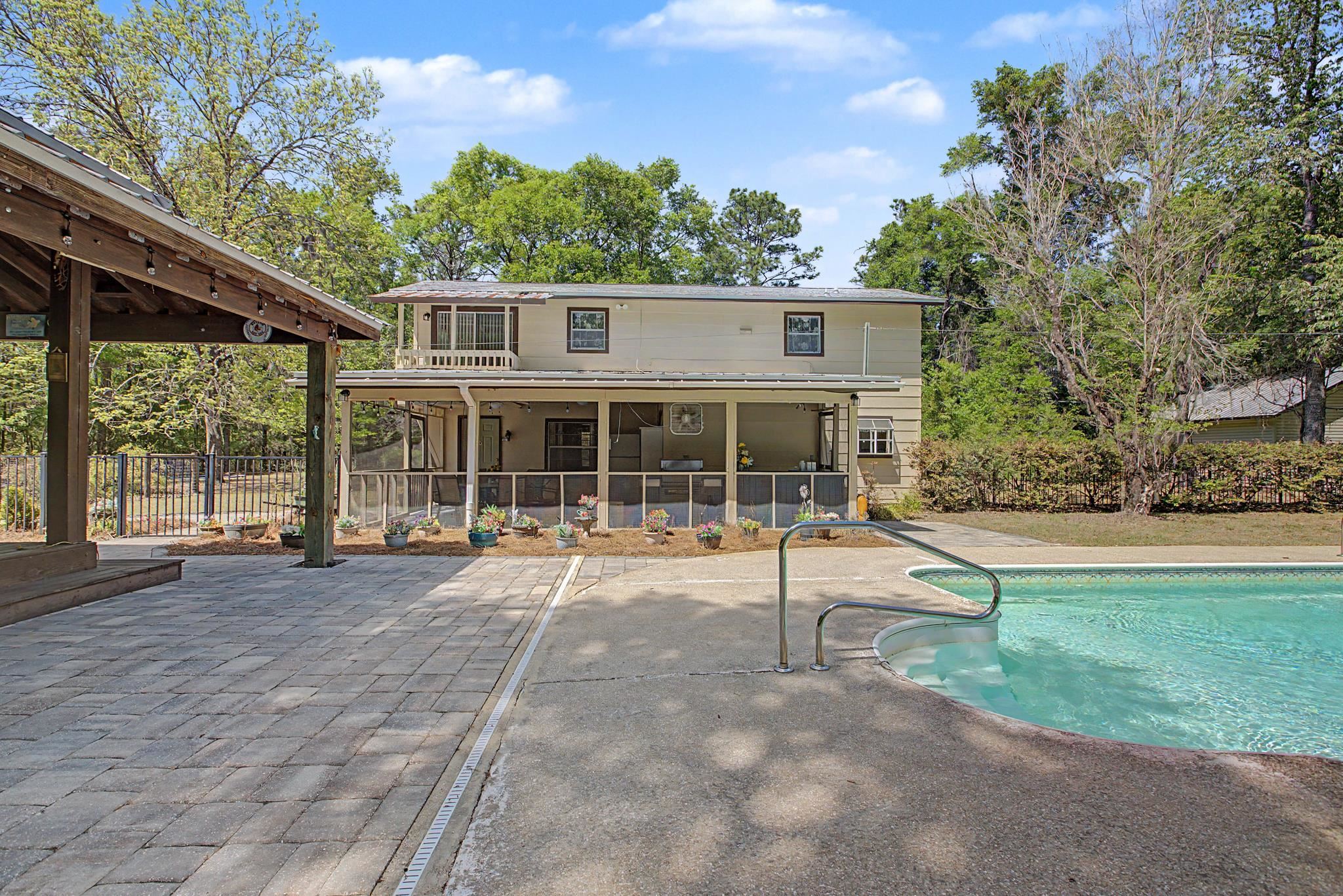 319 Sam Marks Road Crawfordville, FL 32327 - Photo 2 of 61