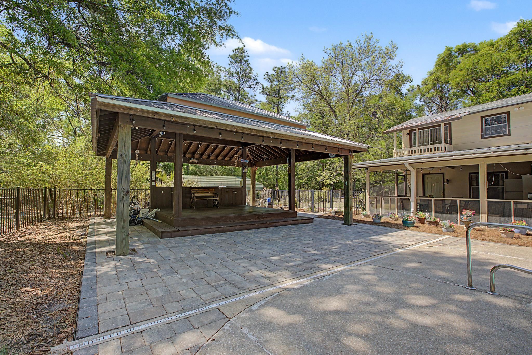 319 Sam Marks Road Crawfordville, FL 32327 - Photo 5 of 61