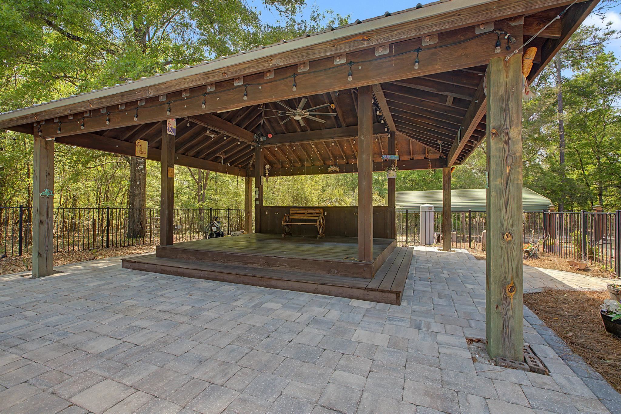 319 Sam Marks Road Crawfordville, FL 32327 - Photo 6 of 61