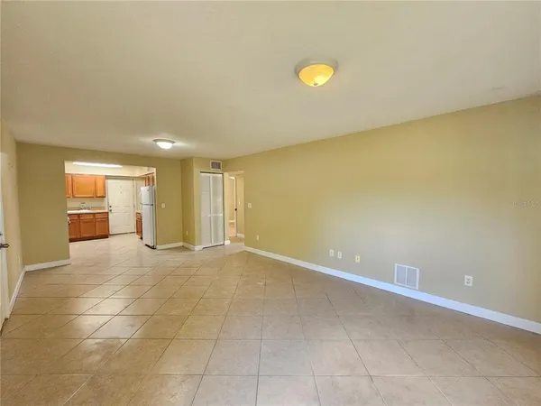$1,400 | 1365 Drew Street, Unit 102, Clearwater, FL 33755