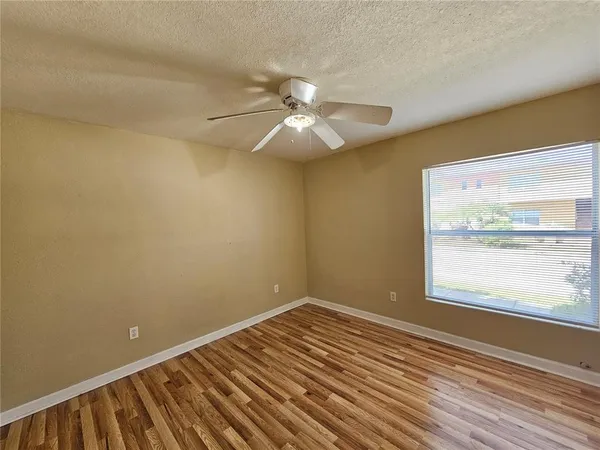 $1,400 | 1365 Drew Street, Unit 102, Clearwater, FL 33755