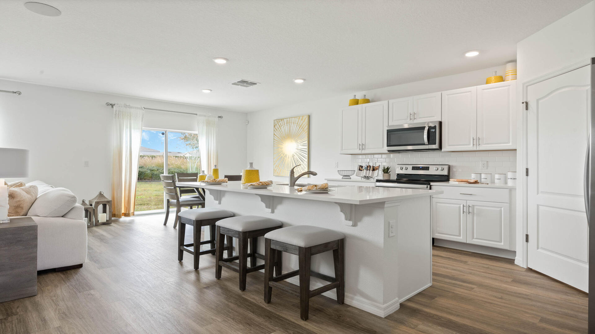 28 Country Side Way Freeport, FL 32439 - Photo 3 of 28 6Hayden_Kitchen