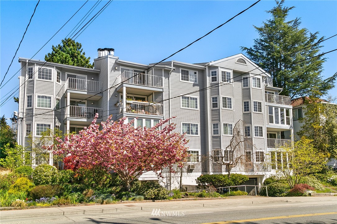 722 North 85th Street, Unit 14 Seattle, WA 98103 - Photo 1 of 15