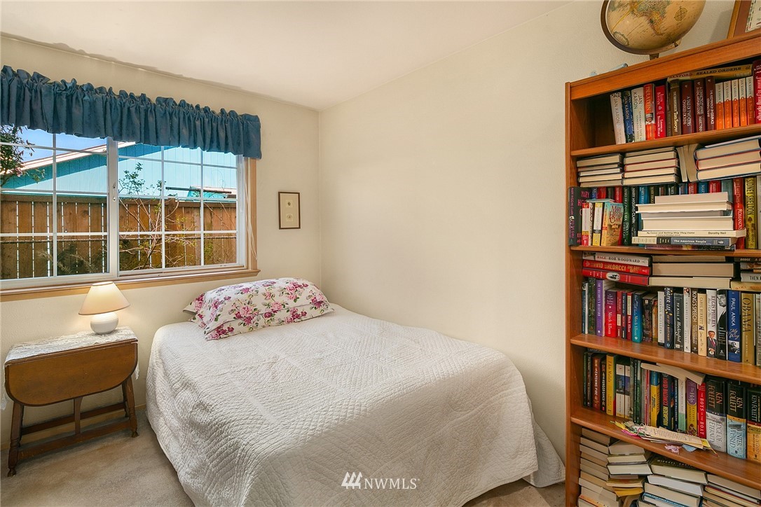 722 North 85th Street, Unit 14 Seattle, WA 98103 - Photo 12 of 15