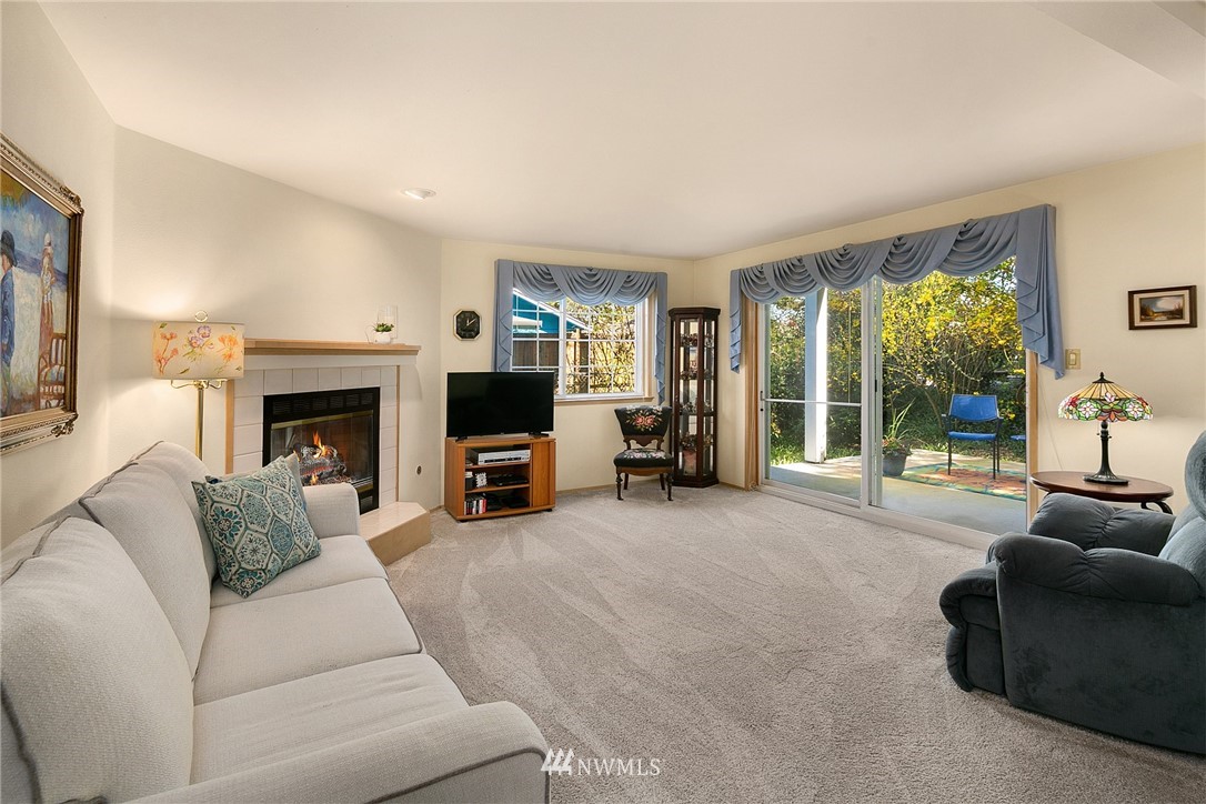 722 North 85th Street, Unit 14 Seattle, WA 98103 - Photo 3 of 15