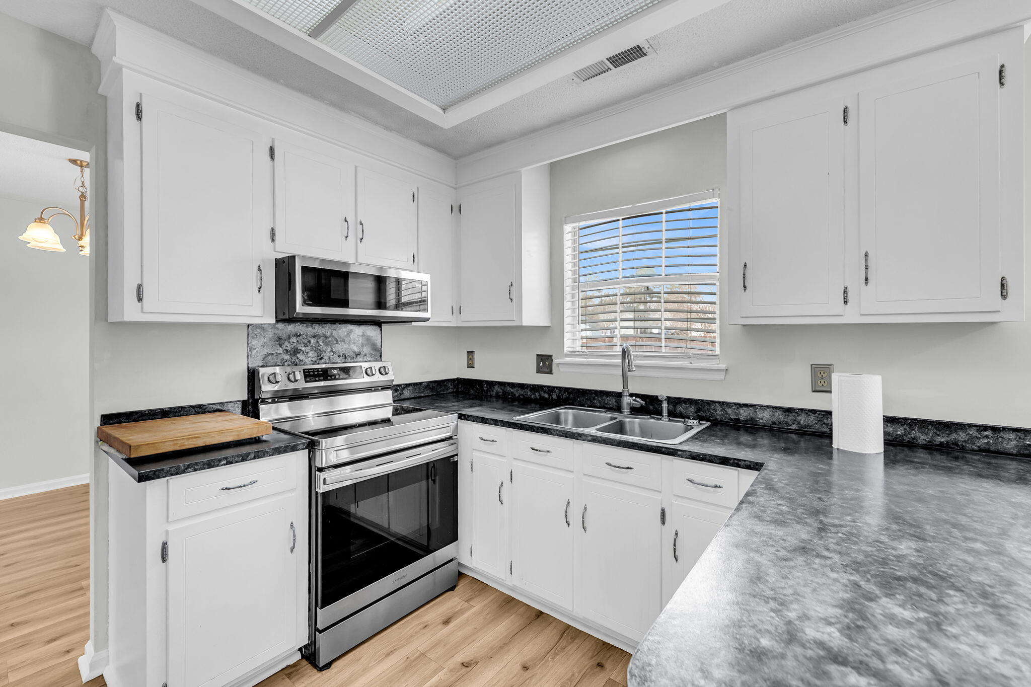 844 North Aylesbury Road Goose Creek, SC 29445 - Photo 8 of 33 CREM - 844 N Aylesbury-15