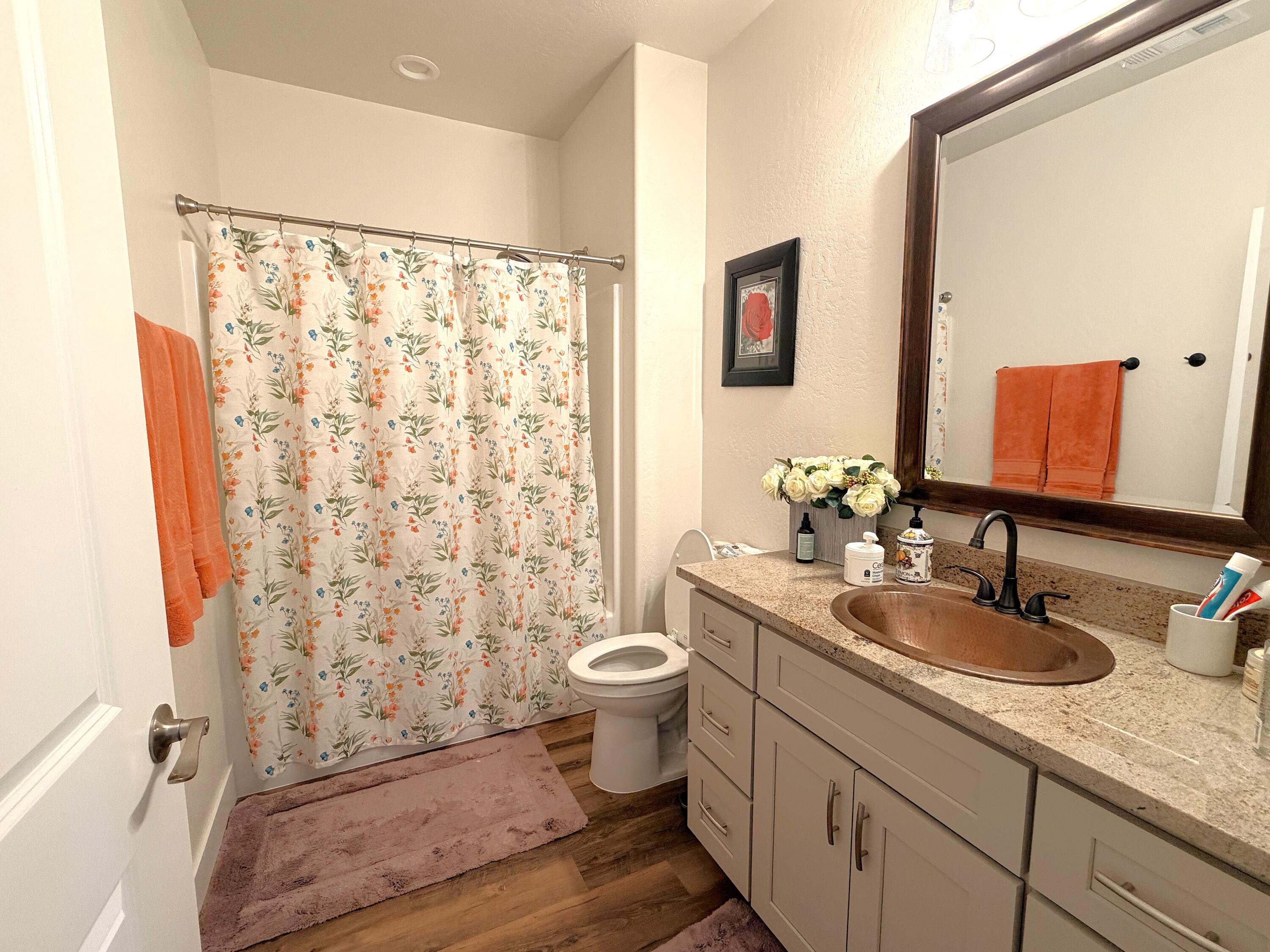 340 Cedar Ridge Drive Cave Junction, OR 97523 - Photo 24 of 37 bathroom