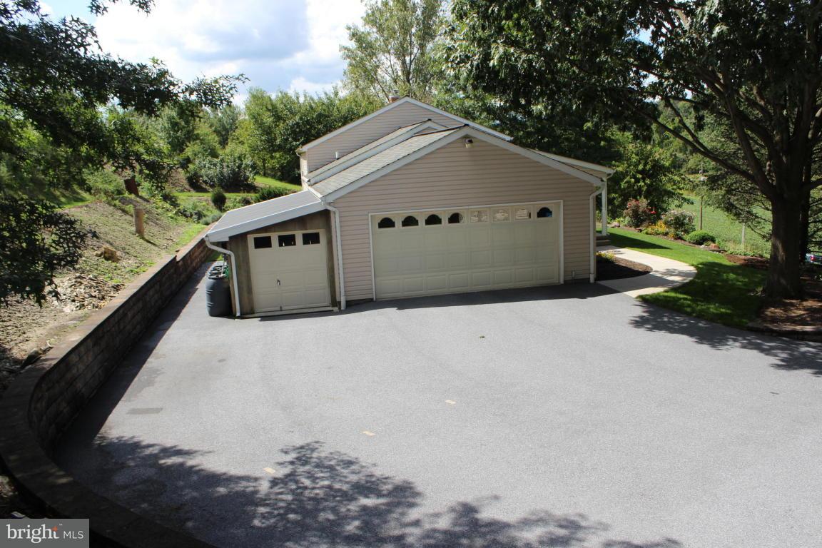 420 Hopeland Road Stevens, PA 17578 - Photo 22 of 38