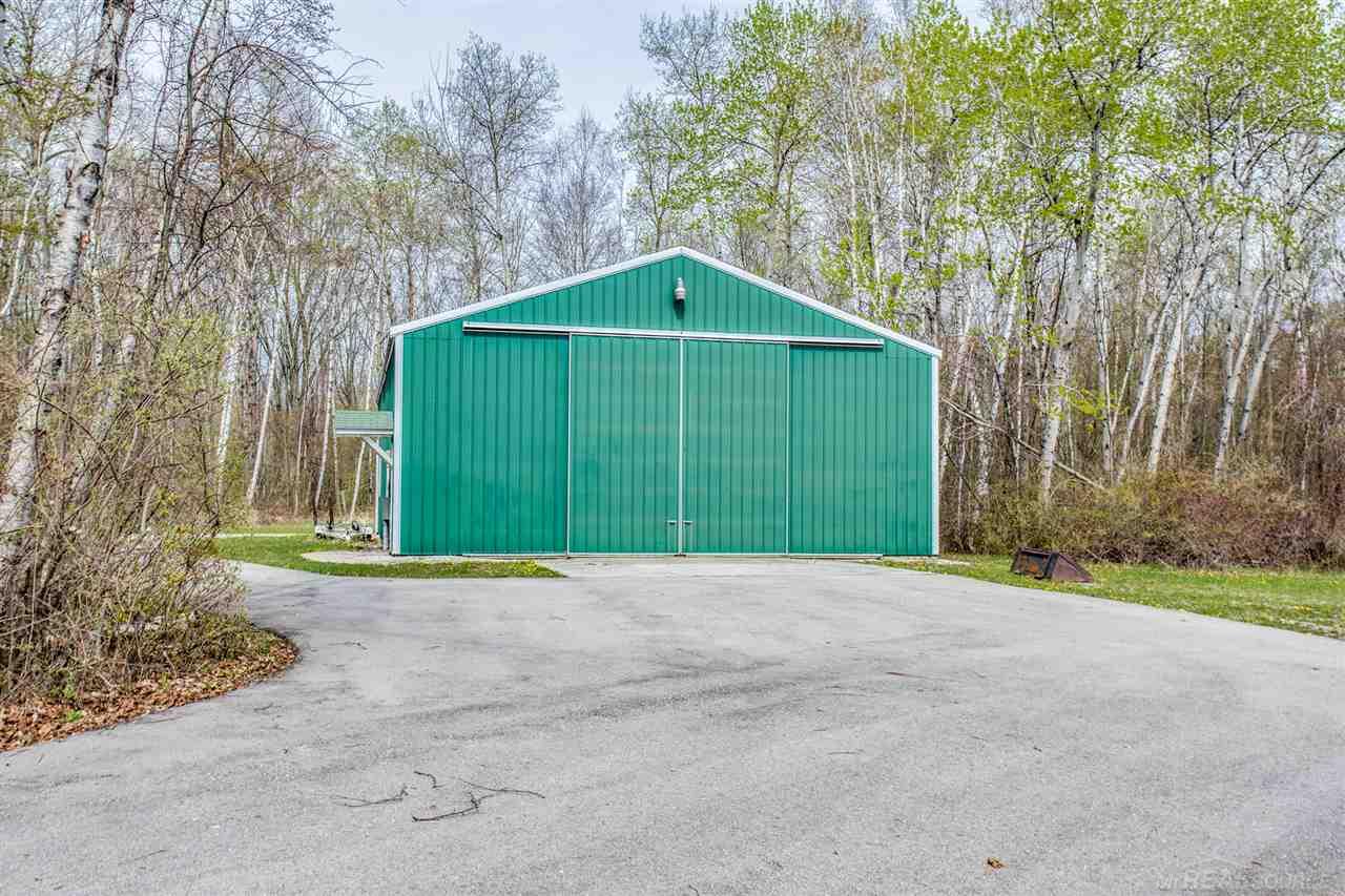 5271 Snover Road Carsonville, MI 48419 - Photo 68 of 99 36'x60' Outbuilding