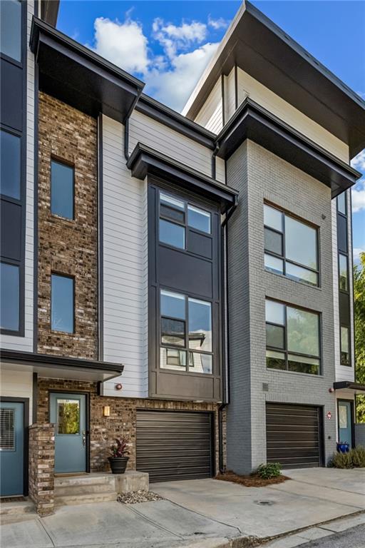 51 Moda Lane Atlanta, GA 30307 - Photo 2 of 18