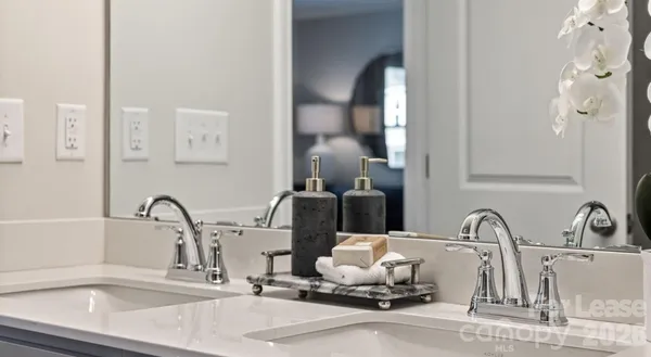 $2,560 | 17112 Birchwood Farm Road, Unit WINDSOR, Pineville, NC 28134