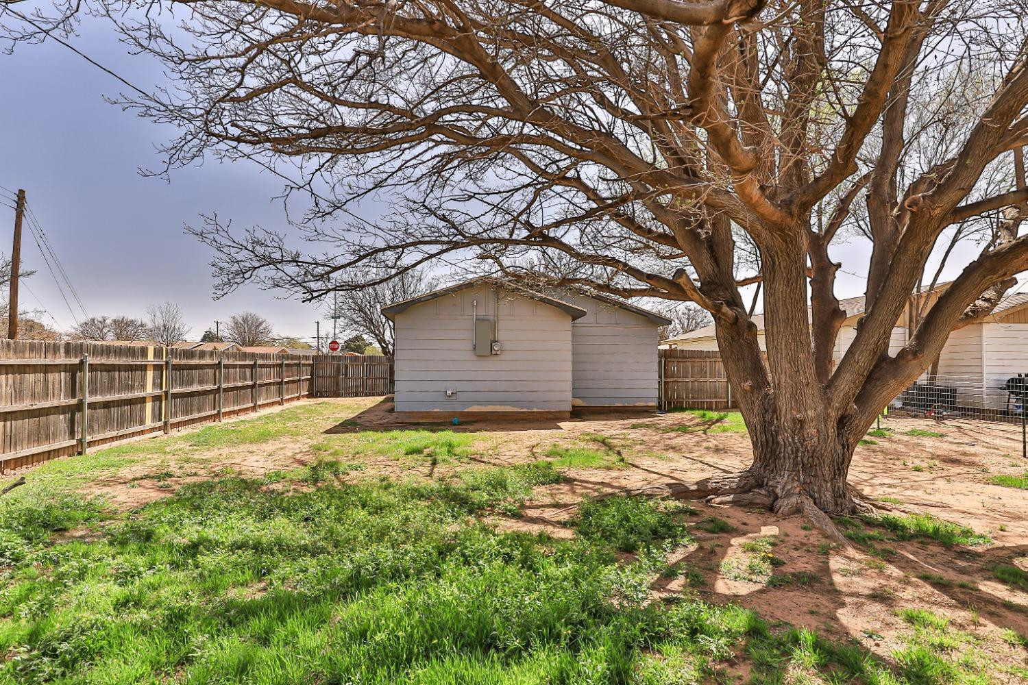 4702 37th Street Lubbock, TX 79414 - Photo 25 of 26 Photo 21