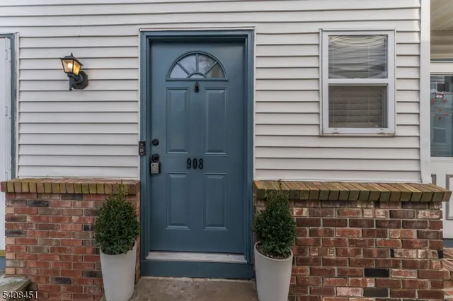 $275,000 | 908 Reed Court, Flemington, NJ 08822