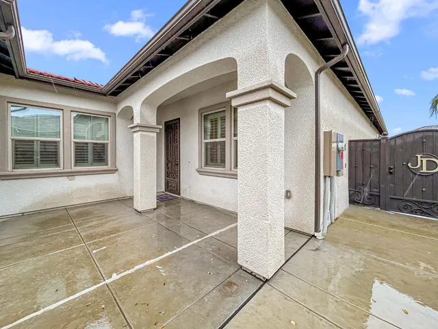 $730,000 | 2941 Loyola Avenue, Clovis, CA 93619