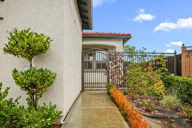 $730,000 | 2941 Loyola Avenue, Clovis, CA 93619