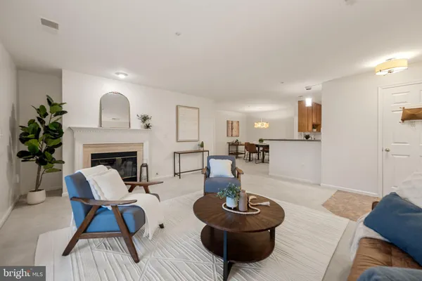 $2,800 | 6111 Wigmore Lane, Unit F, Alexandria, VA 22315