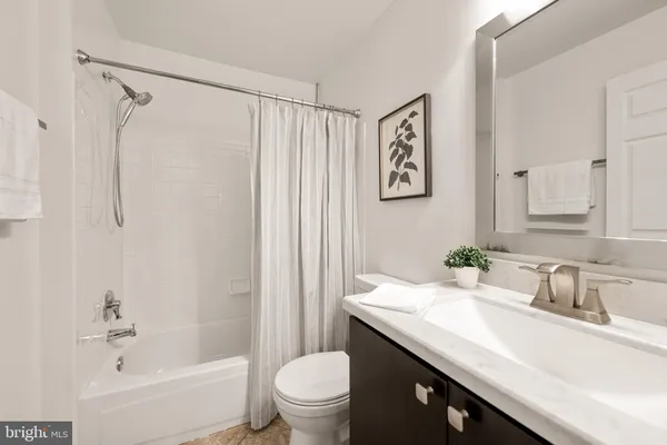 $2,800 | 6111 Wigmore Lane, Unit F, Alexandria, VA 22315