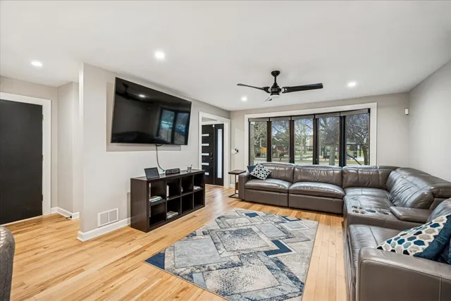 $1,050,000 | 1108 South Maple Avenue, Oak Park, IL 60304