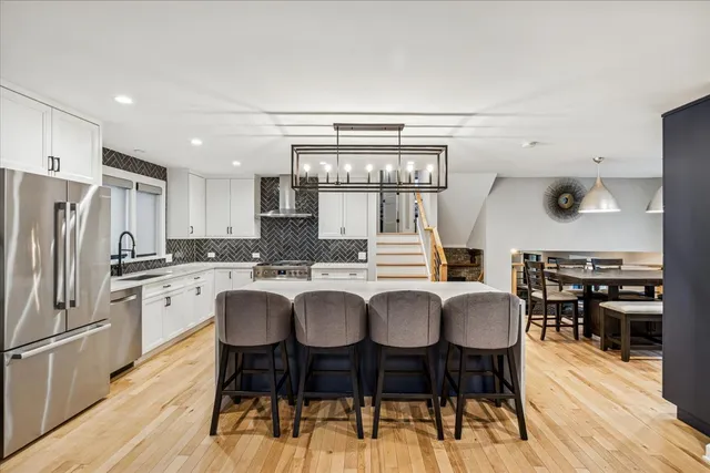 $1,050,000 | 1108 South Maple Avenue, Oak Park, IL 60304