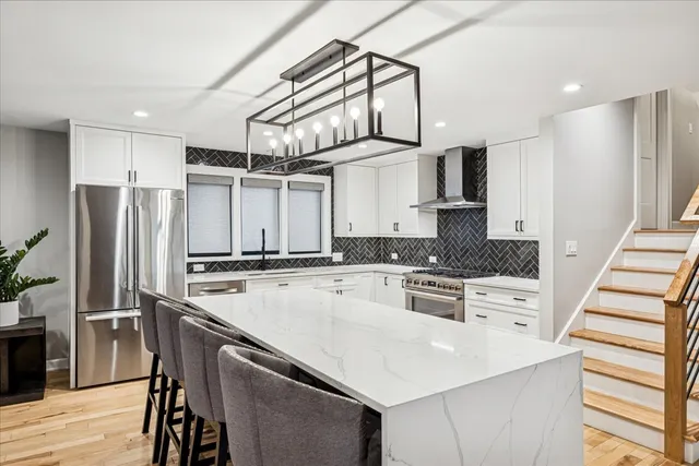 $1,050,000 | 1108 South Maple Avenue, Oak Park, IL 60304