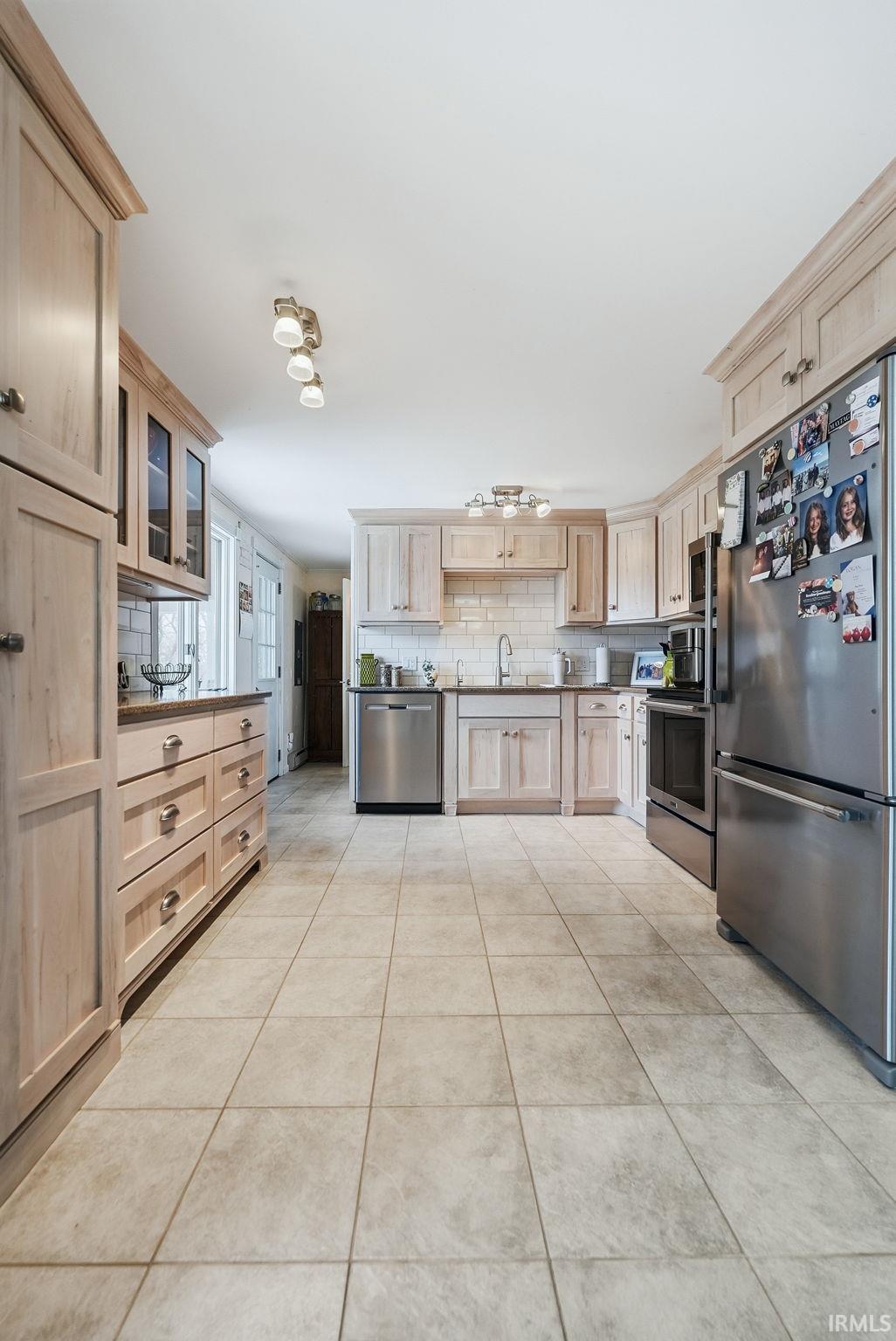 11708 North Ogden Road North Manchester, IN 46962 - Photo 11 of 36