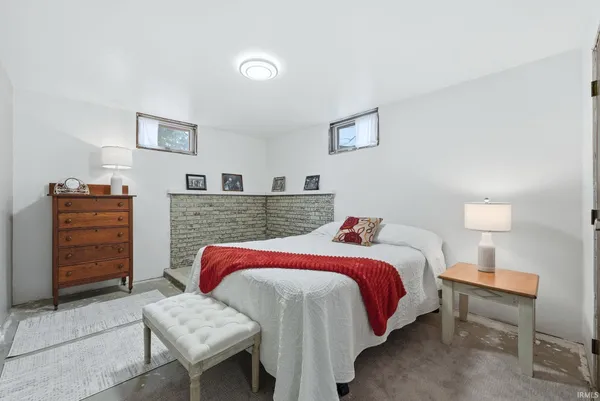 11708 North Ogden Road, North Manchester, IN 46962