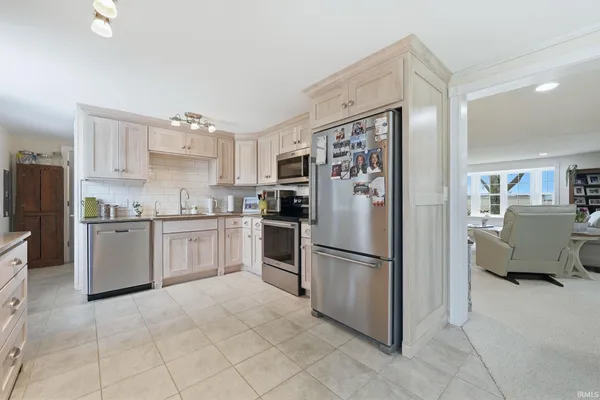 11708 North Ogden Road, North Manchester, IN 46962