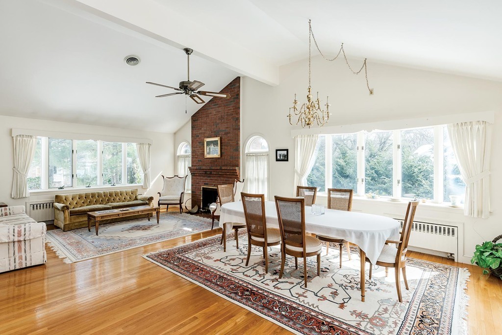 123 Woodcliff Road Brookline, MA 02467 - Photo 5 of 14