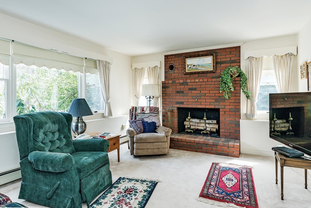 123 Woodcliff Road Brookline, MA 02467 - Photo 8 of 14