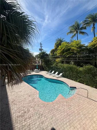 $745,000 | 555 Crandon Boulevard, Unit 43, Key Biscayne, FL 33149