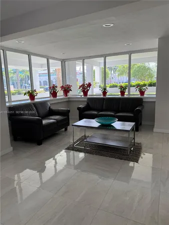 $745,000 | 555 Crandon Boulevard, Unit 43, Key Biscayne, FL 33149