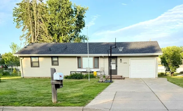 $325,000 | 14896 Cimarron Avenue West, Rosemount, MN 55068