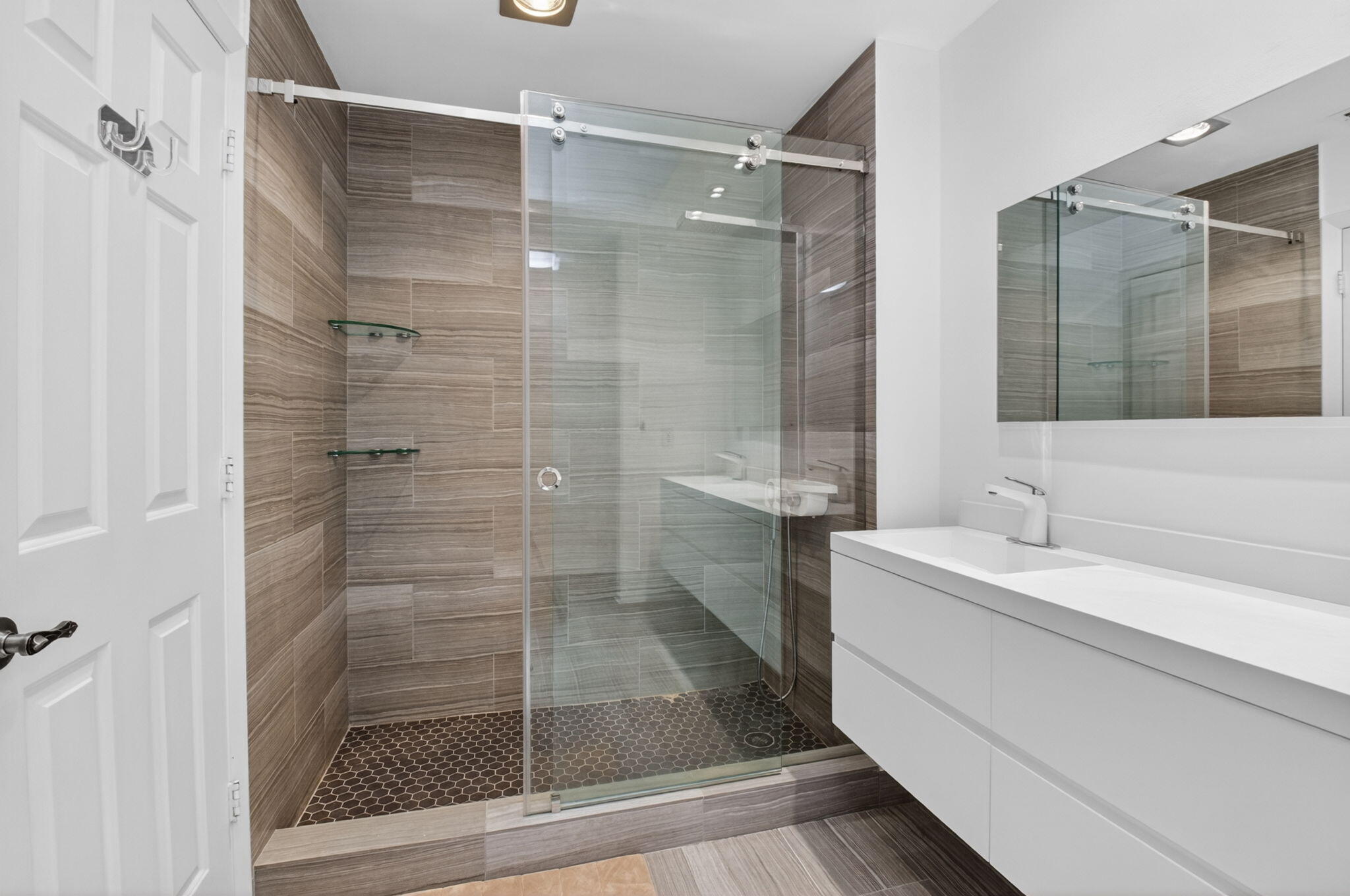 7460 La Paz Boulevard, Unit 306 Boca Raton, FL 33433 - Photo 23 of 64 23-web-or-mls-DSC_2484