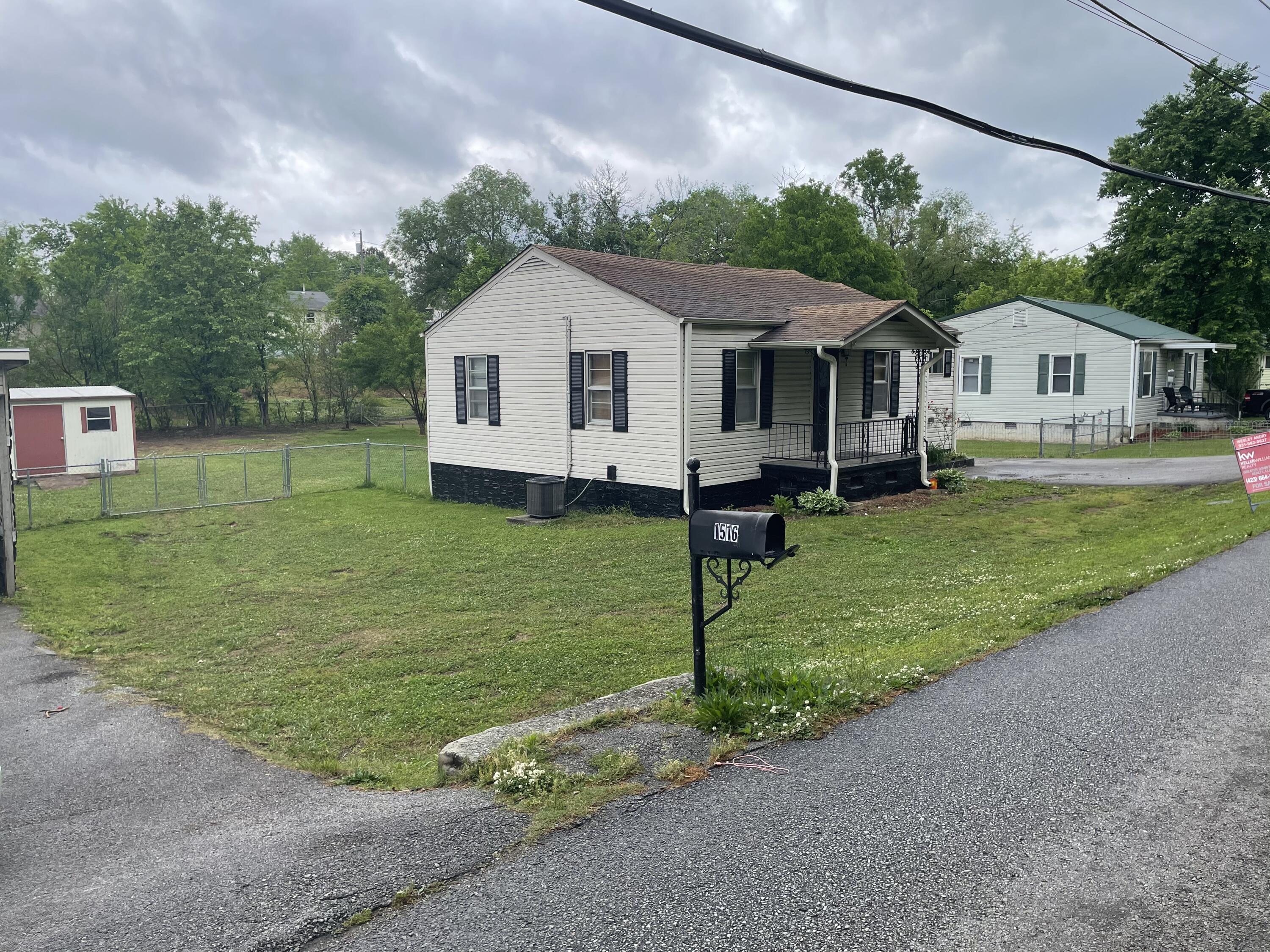 1514 Ely Road Hixson, TN 37343 - Photo 2 of 15 578C5B4C-9E5B-4936-A831-F3E46A461578