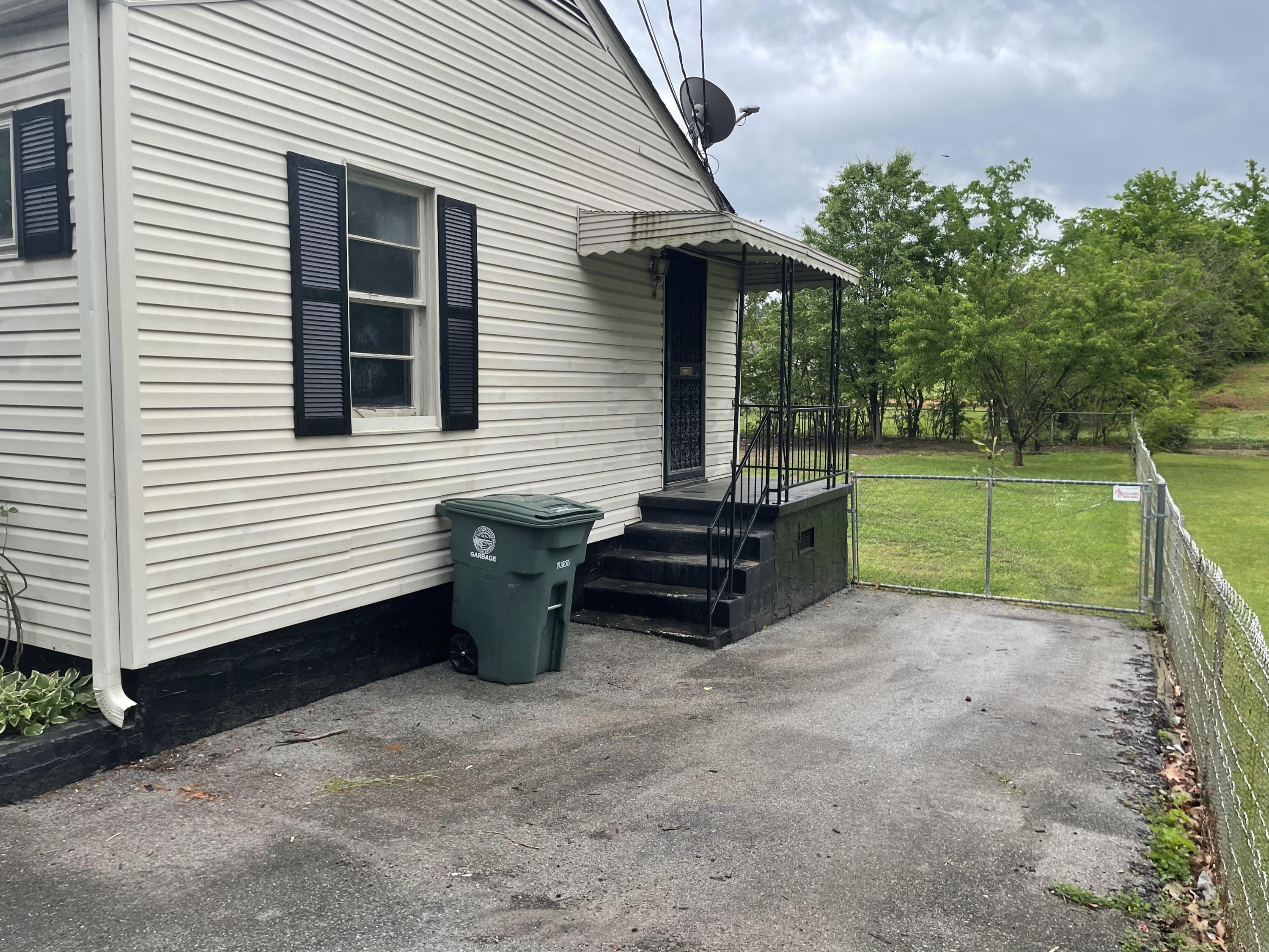 1514 Ely Road Hixson, TN 37343 - Photo 4 of 15 303248F5-3DB4-46F0-B728-BA94F5B337A7