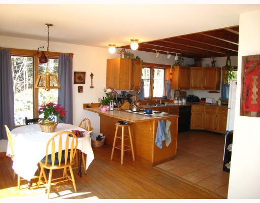 466 Molyneaux Road Camden, ME 04843 - Photo 2 of 8 Kitchen.