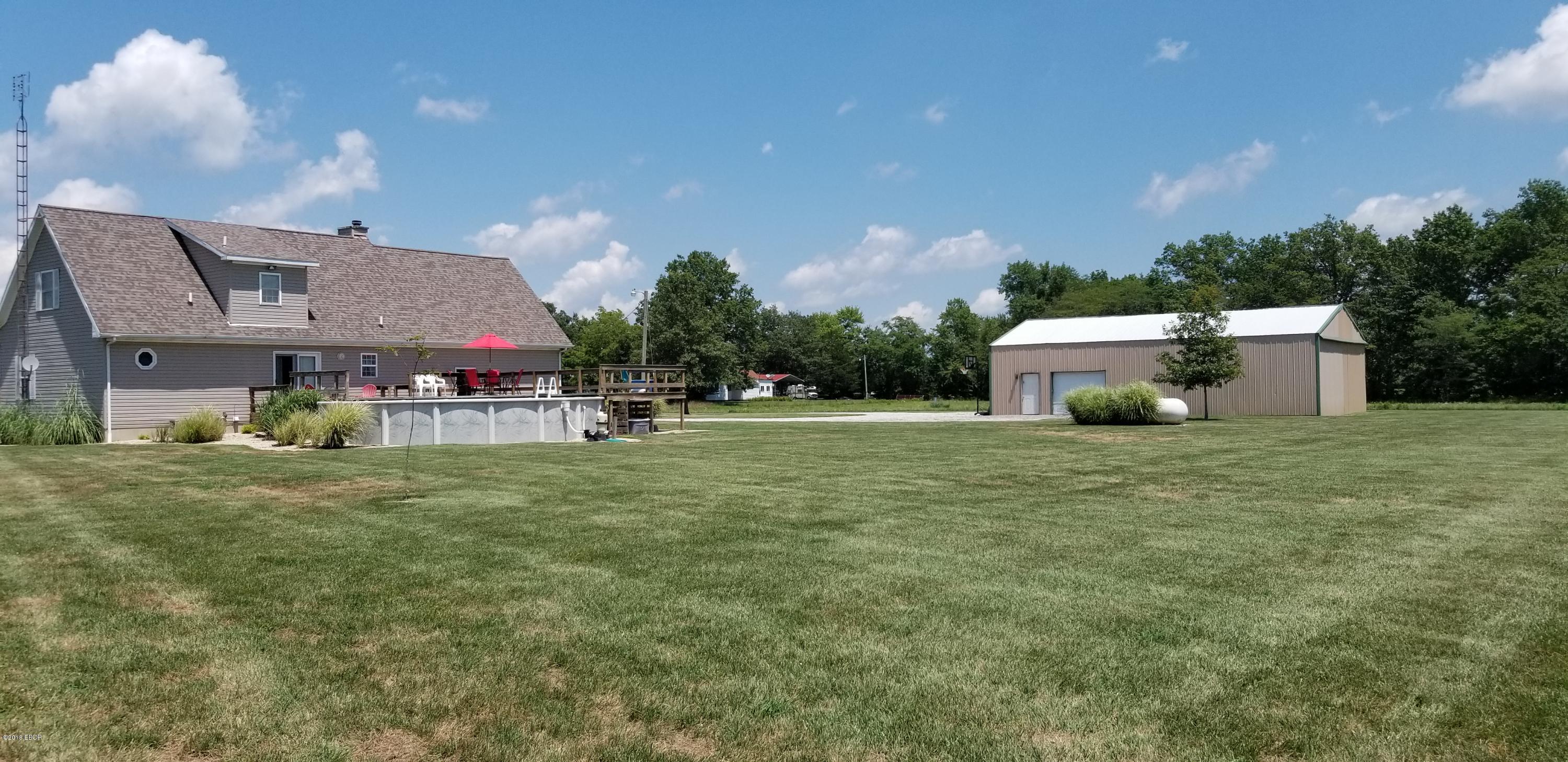 1432 Red Stripe Road Odin, IL 62870 - Photo 7 of 44
