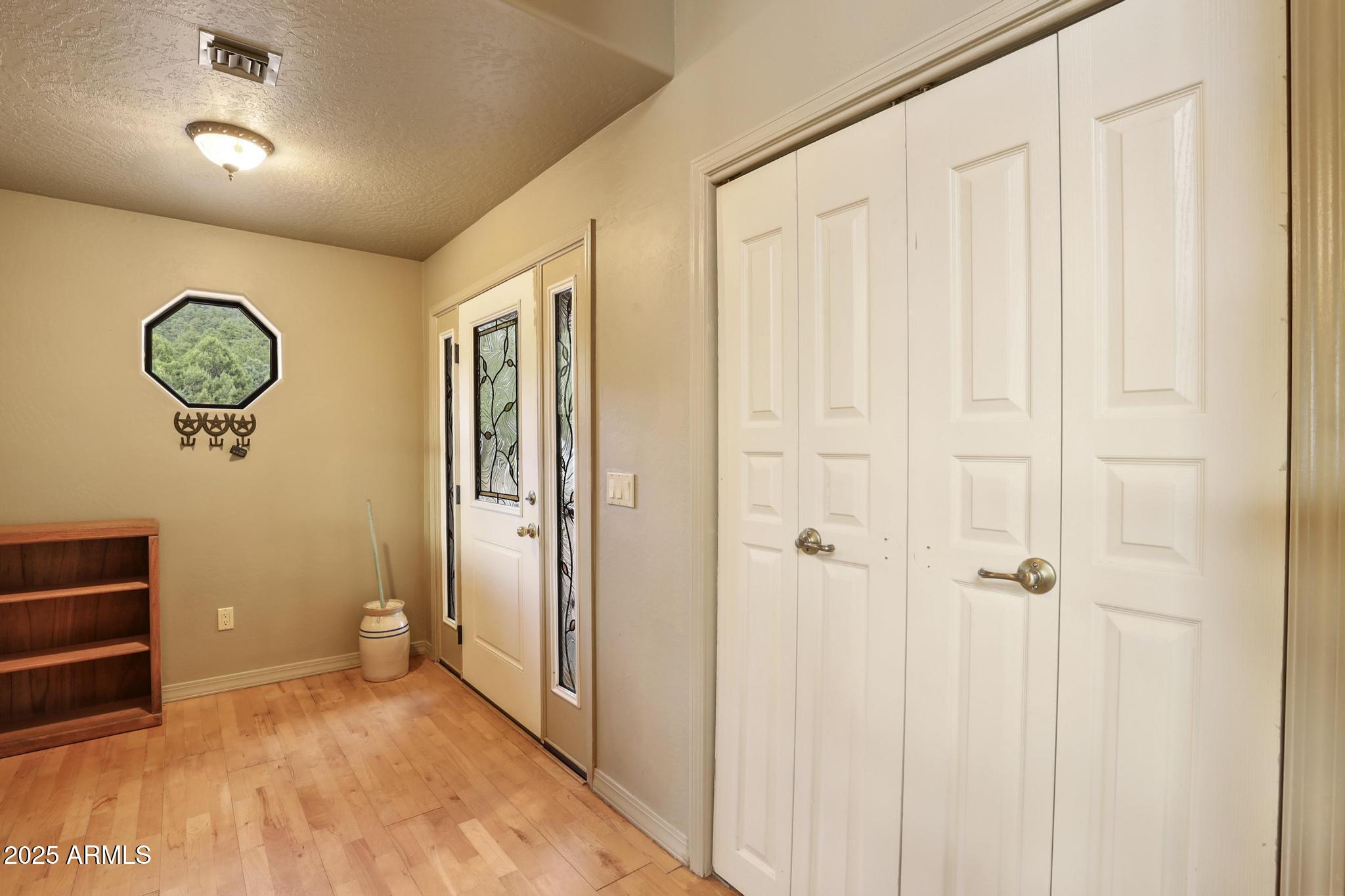 131 West Hunt Ranch Road Pine, AZ 85544 - Photo 6 of 65 a view of a hallway with elevator