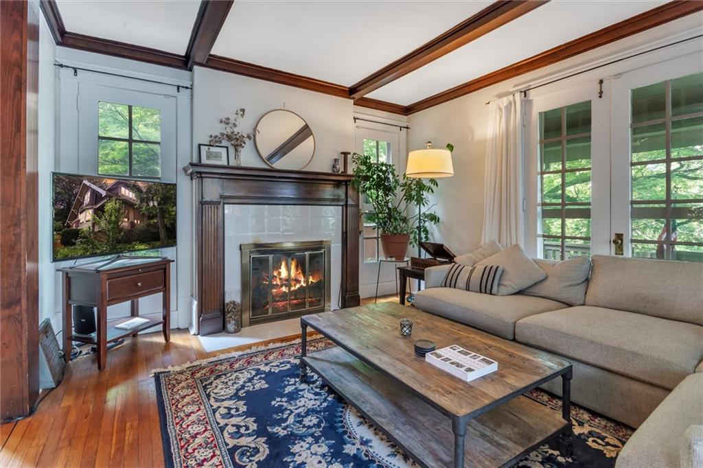 227 Woodside Road Pittsburgh, PA 15221 - Photo 7 of 25 Gallery Image 7