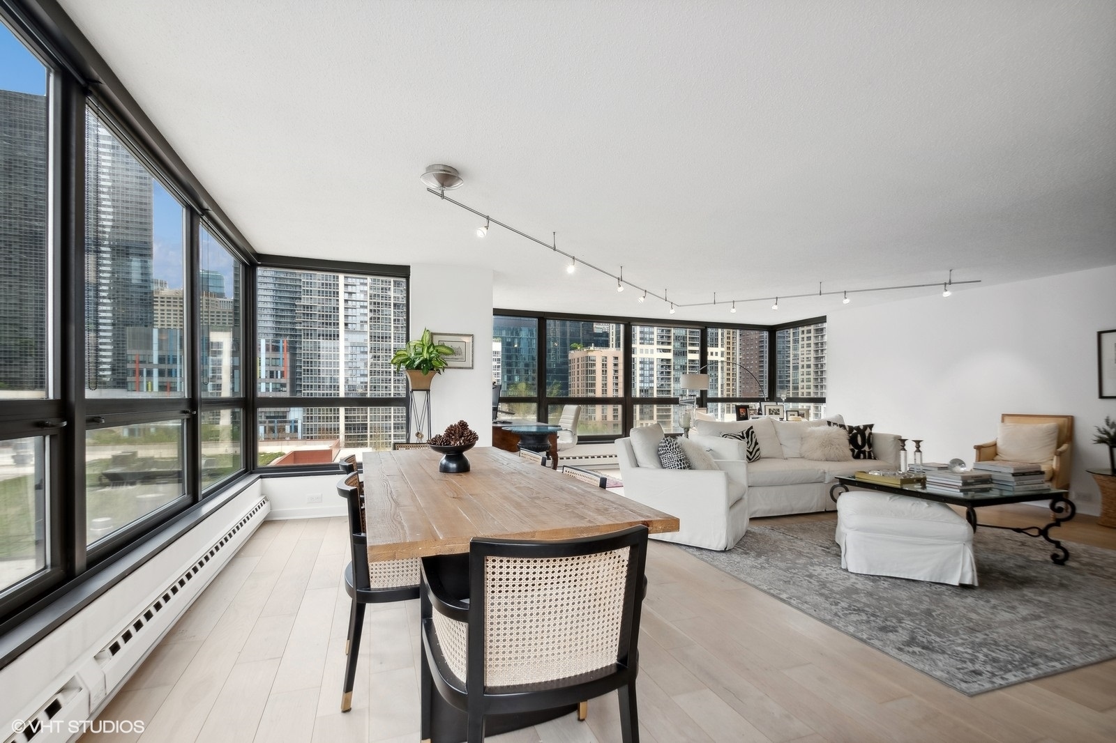 Undisclosed Address Chicago, IL 60601 - Photo 3 of 19 a living room with furniture and a large window